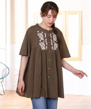 OLBHD14119 eur3(エウルキューブ) 【大きいサイズ】インド綿刺繍ギャザーブラウス ダークブラウン