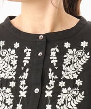 OLBHD14119 eur3(エウルキューブ) 【大きいサイズ】インド綿刺繍ギャザーブラウス ブラック