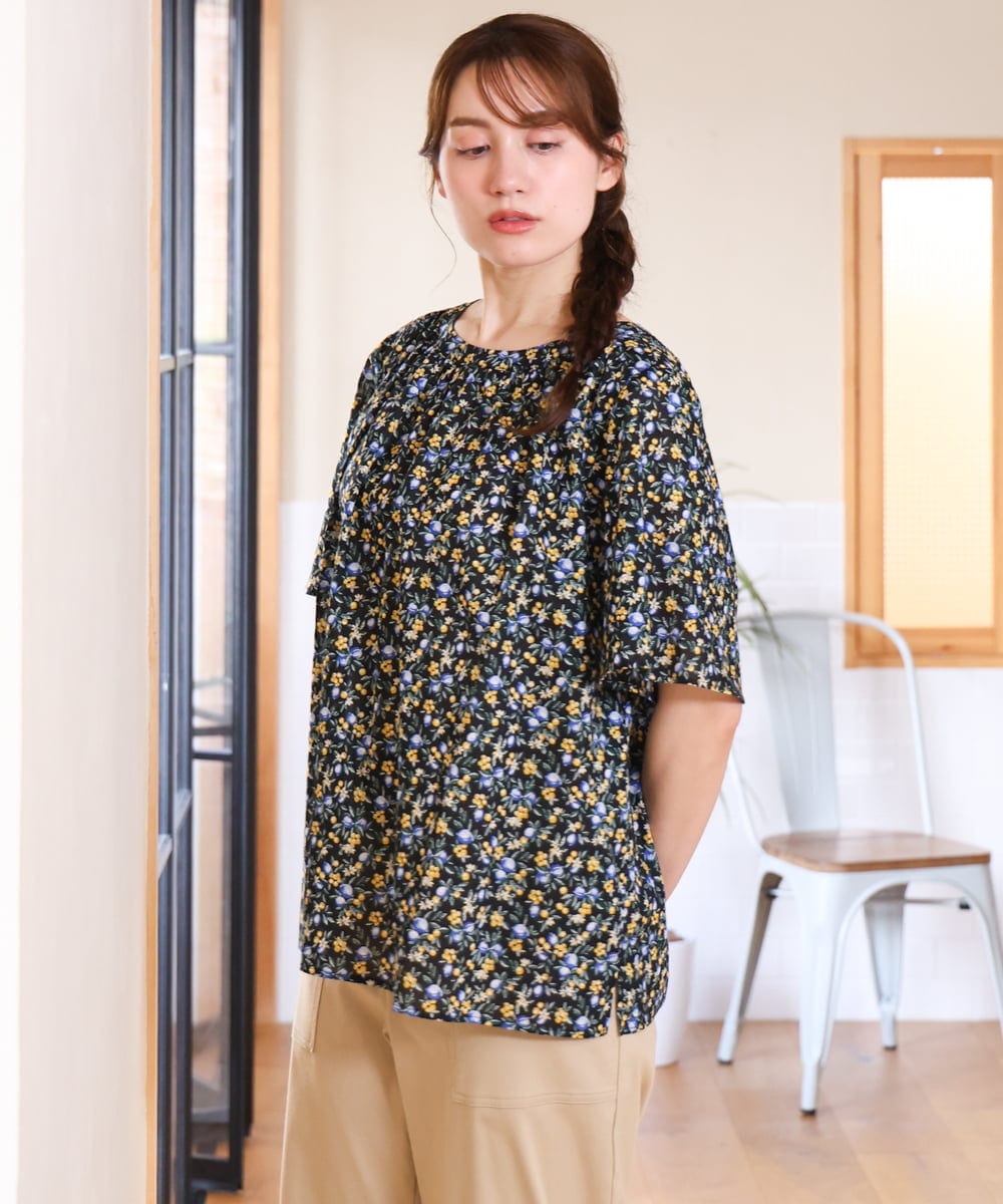 OLBHD35089 eur3(エウルキューブ) 【WEB先行販売】【大きいサイズ】フルーツプリントブラウス ネイビー