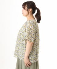 OLBHD35089 eur3(エウルキューブ) 【WEB先行販売】【大きいサイズ】フルーツプリントブラウス ホワイト