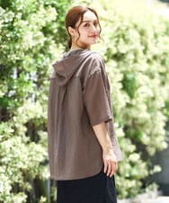 OLBIA10109 eur3(エウルキューブ) 【WEB先行販売】【大きいサイズ】シアーフーディー半袖ブラウス モカ(84)