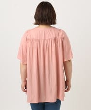 OLBIA28079 eur3(エウルキューブ) 【大きいサイズ/a.v.v×eur3】サテンシャーリングブラウス ピンク(03)