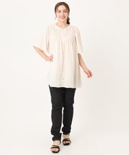 OLBIA28079 eur3(エウルキューブ) 【大きいサイズ/a.v.v×eur3】サテンシャーリングブラウス アイボリー(80)