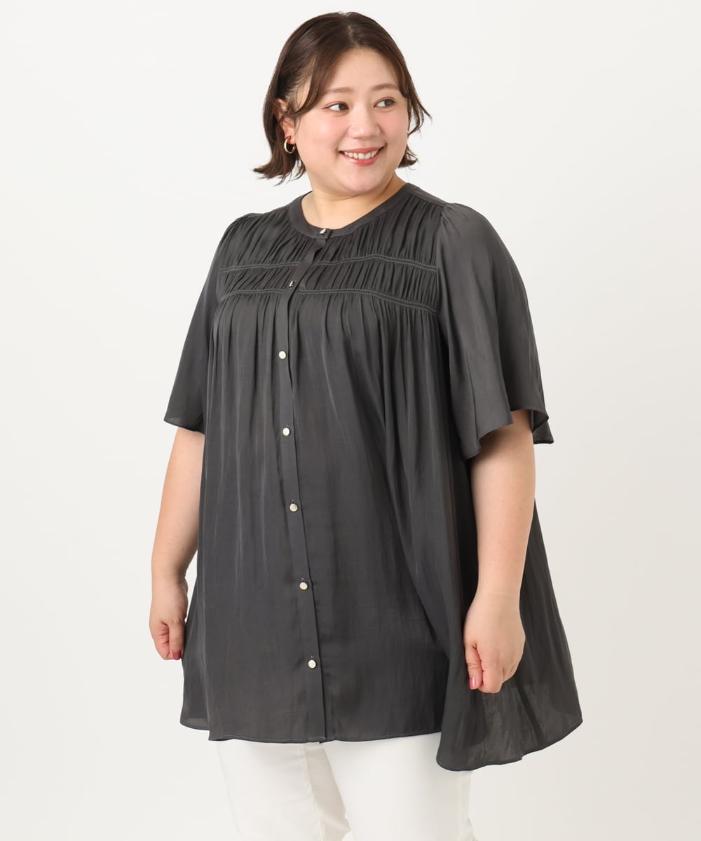 OLBIA28079 eur3(エウルキューブ) 【大きいサイズ/a.v.v×eur3】サテンシャーリングブラウス ダークグレー(93)
