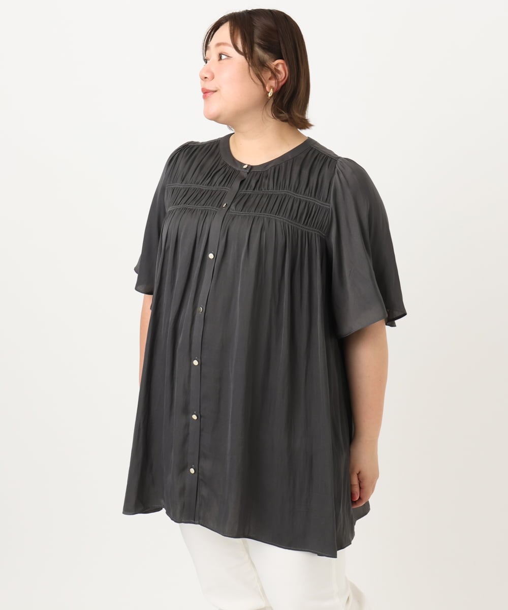OLBIA28079 eur3(エウルキューブ) 【大きいサイズ/a.v.v×eur3】サテンシャーリングブラウス ダークグレー(93)