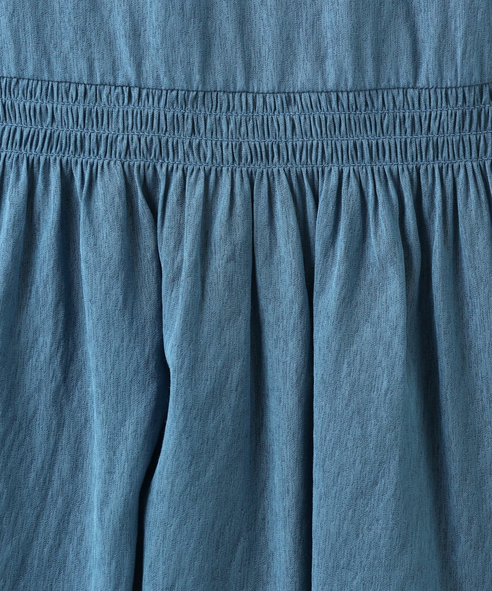 OLBJA03099 eur3(エウルキューブ) 【大きいサイズ】シャーリングチュニック ブルー(55)