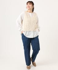 OLBKA07119 eur3(エウルキューブ) 【WEB先行販売】【大きいサイズ】フェザーベスト＋ブラウスセット アイボリー(80)