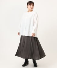 OLBKA07119 eur3(エウルキューブ) 【WEB先行販売】【大きいサイズ】フェザーベスト＋ブラウスセット ライトグレー(91)