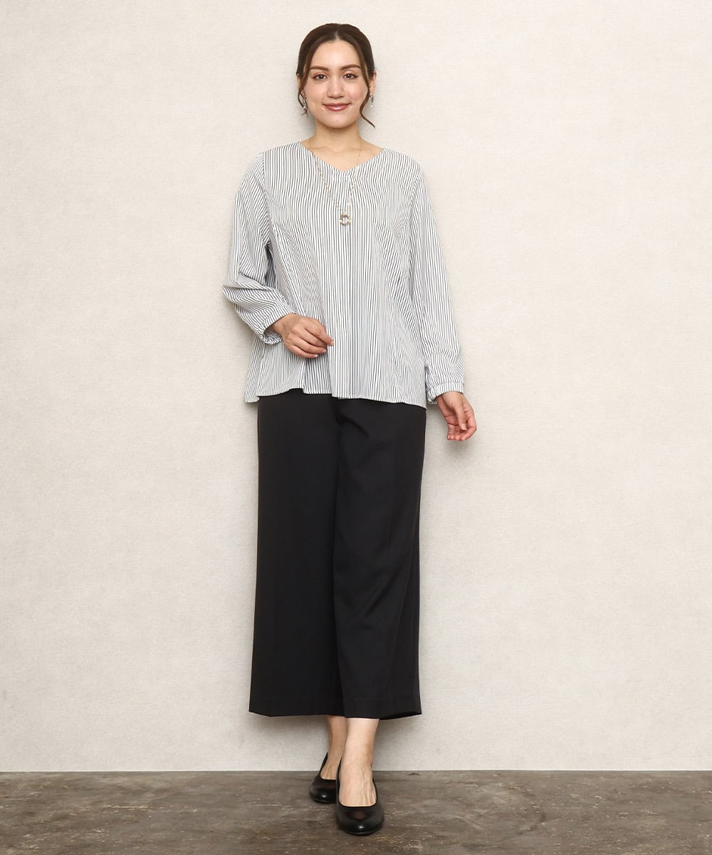 OLBKA08079 eur3(エウルキューブ) 【WEB先行販売】【大きいサイズ/11号サイズあり】Vネックストライプブラウス ホワイト(90)