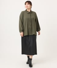 OLBKA11089 eur3(エウルキューブ) 【WEB先行販売】【大きいサイズ】ポーラレース襟ブラウス カーキ(36)