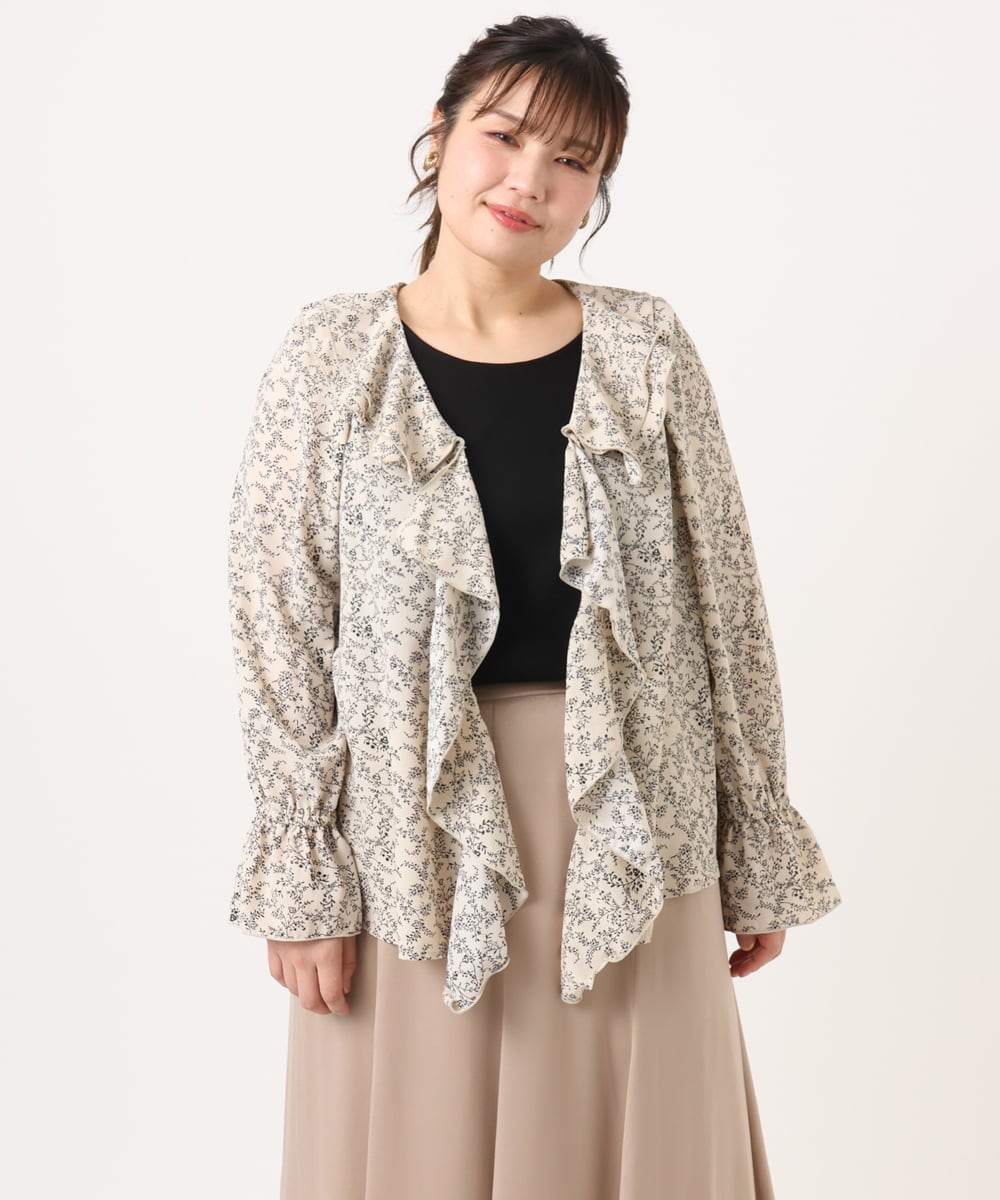 OLBKA15099 eur3(エウルキューブ) 【WEB先行販売】【大きいサイズ】ラッフルネック小花プリントブラウス ベージュ(82)