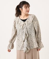 OLBKA15099 eur3(エウルキューブ) 【WEB先行販売】【大きいサイズ】ラッフルネック小花プリントブラウス ベージュ(82)