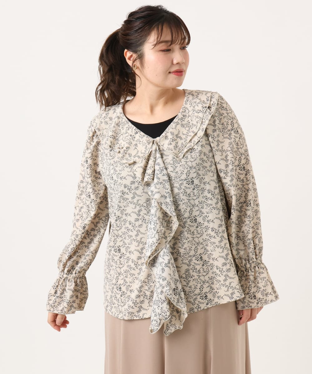 OLBKA15099 eur3(エウルキューブ) 【WEB先行販売】【大きいサイズ】ラッフルネック小花プリントブラウス ベージュ(82)