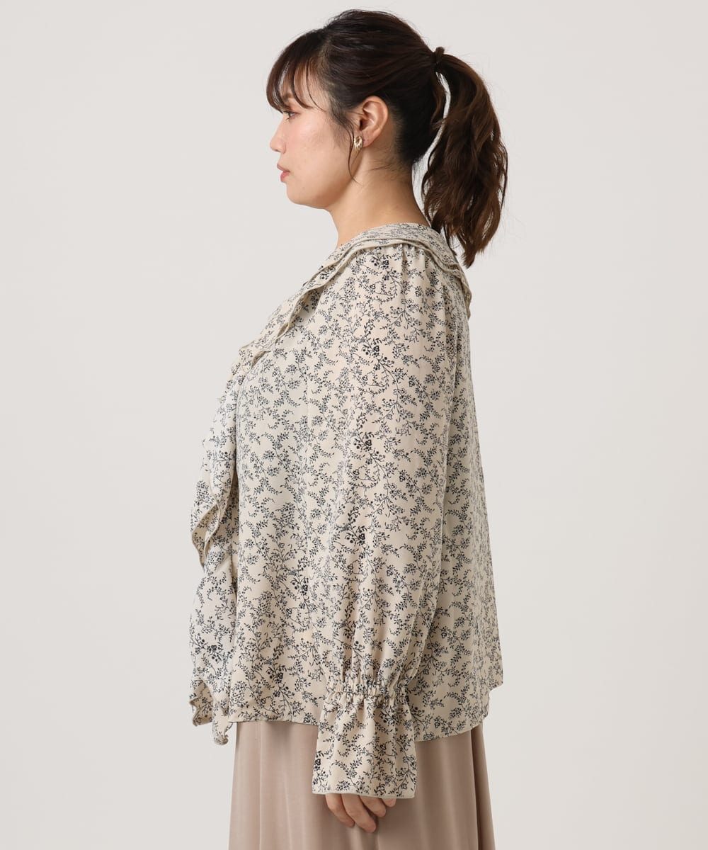 OLBKA15099 eur3(エウルキューブ) 【WEB先行販売】【大きいサイズ】ラッフルネック小花プリントブラウス ベージュ(82)