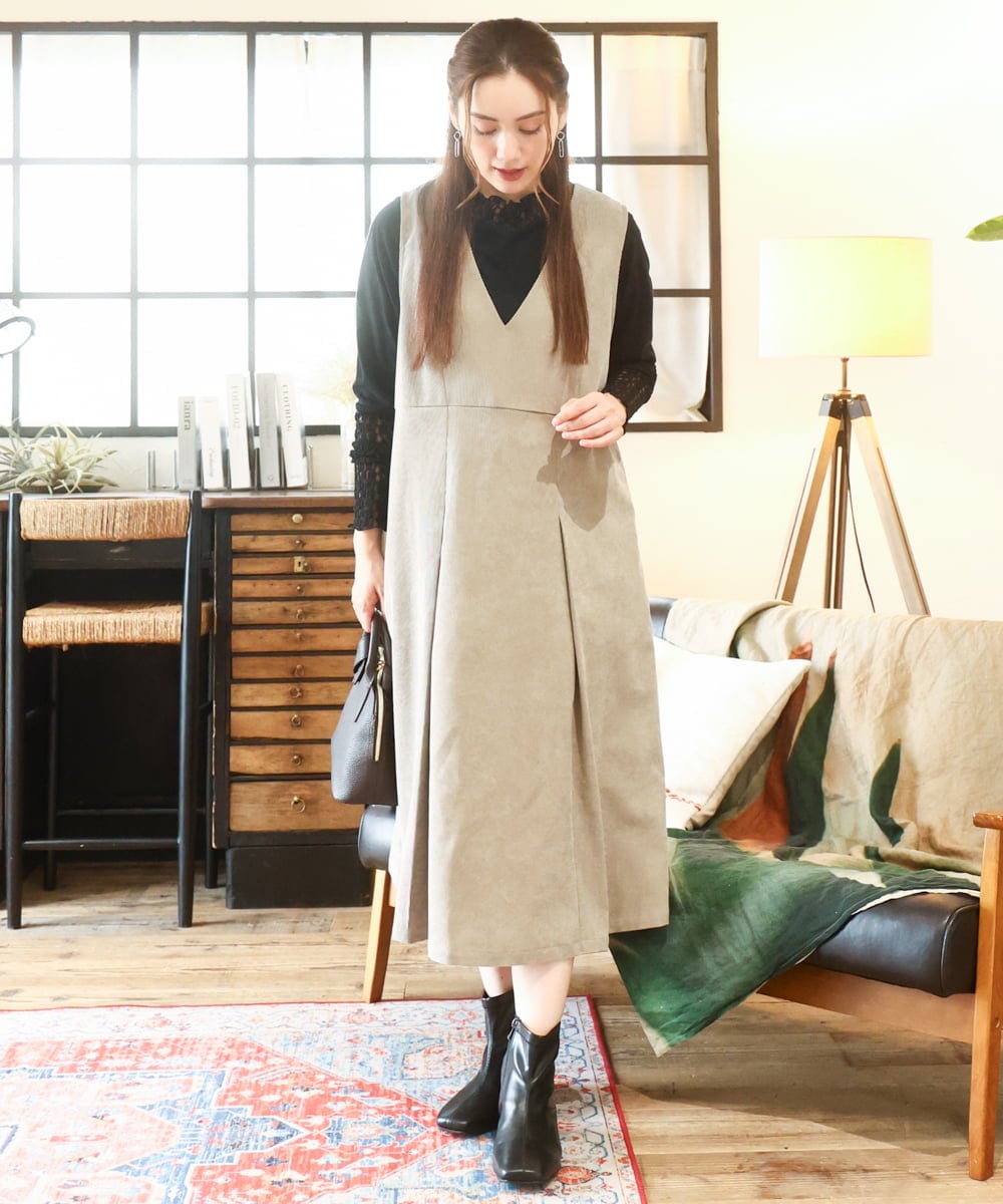 OLEAD18129 eur3(エウルキューブ) 【WEB先行販売】【大きいサイズ】コーデュロイジャンパースカート グレージュ(89)