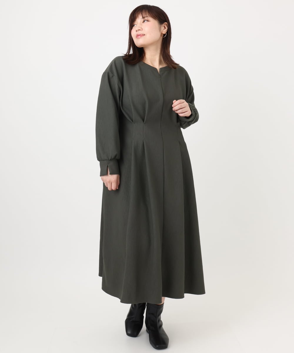 OLEAD21119 eur3(エウルキューブ) 【大きいサイズ/LAVEANGE×eur3】タックジャージーワンピース カーキ(36)