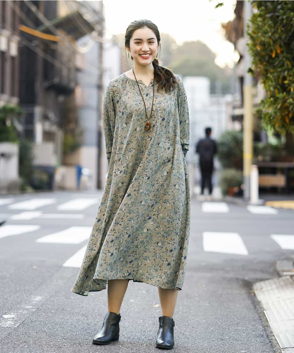 Eur3 エウルキューブ 大きいサイズ キーネックフラワープリントワンピース イトキンオンラインストア