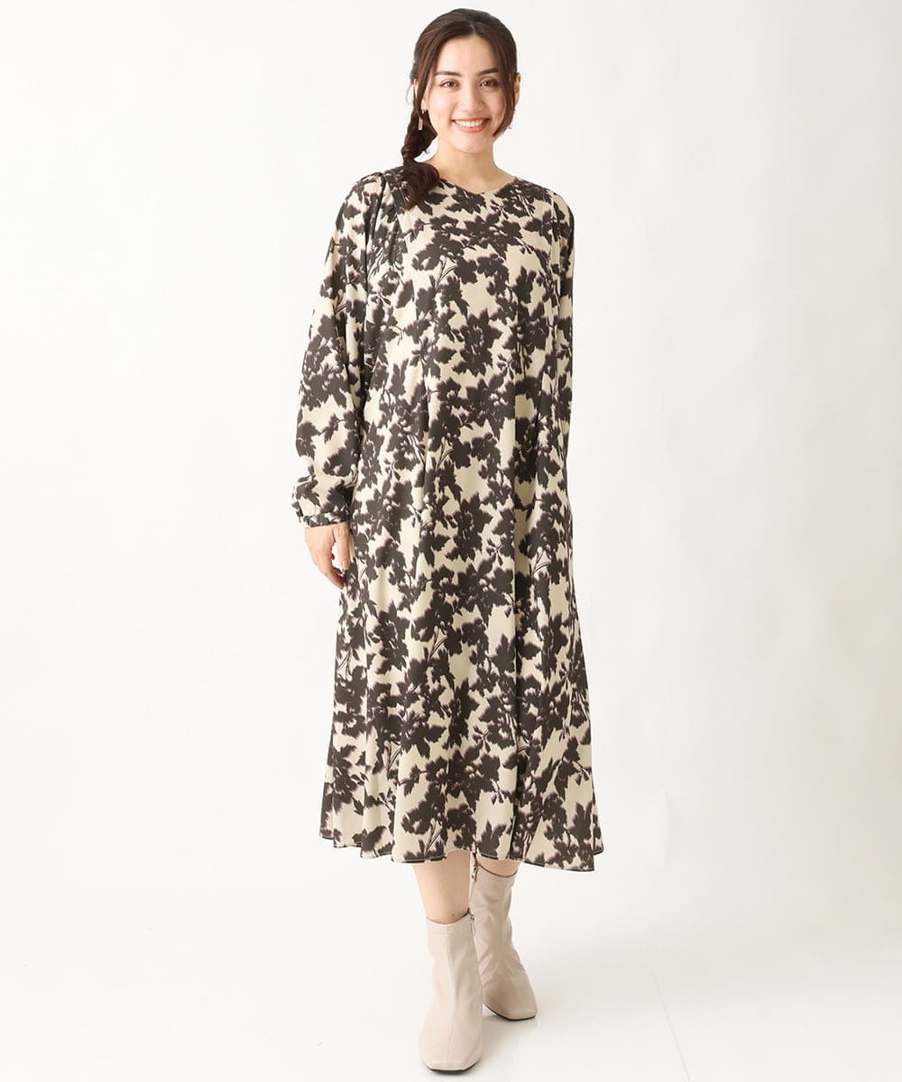 OLEBV28149 eur3(エウルキューブ) 【大きいサイズ】フラワープリントワンピース ベージュ(82)