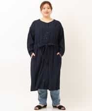 OLEEM15090 eur3(エウルキューブ) 【大きいサイズ】縦見え！ナチュラルフェミニン楊柳ワンピース ネイビー(57)