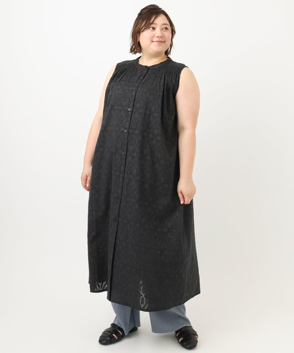 OLEFA03109 eur3(エウルキューブ) 【大きいサイズ】カットジャカードコットンワンピース ダークグレー(93)