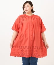 OLEFA04099 eur3(エウルキューブ) 【大きいサイズ】アイレットレースチュニック レッド(05)