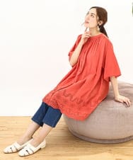 OLEFA04099 eur3(エウルキューブ) 【大きいサイズ】アイレットレースチュニック レッド(05)