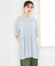 OLEFD03089 eur3(エウルキューブ) 【WEB先行販売】【大きいサイズ】コットンティアードブラウスチュニック ブルー(ストライプ)