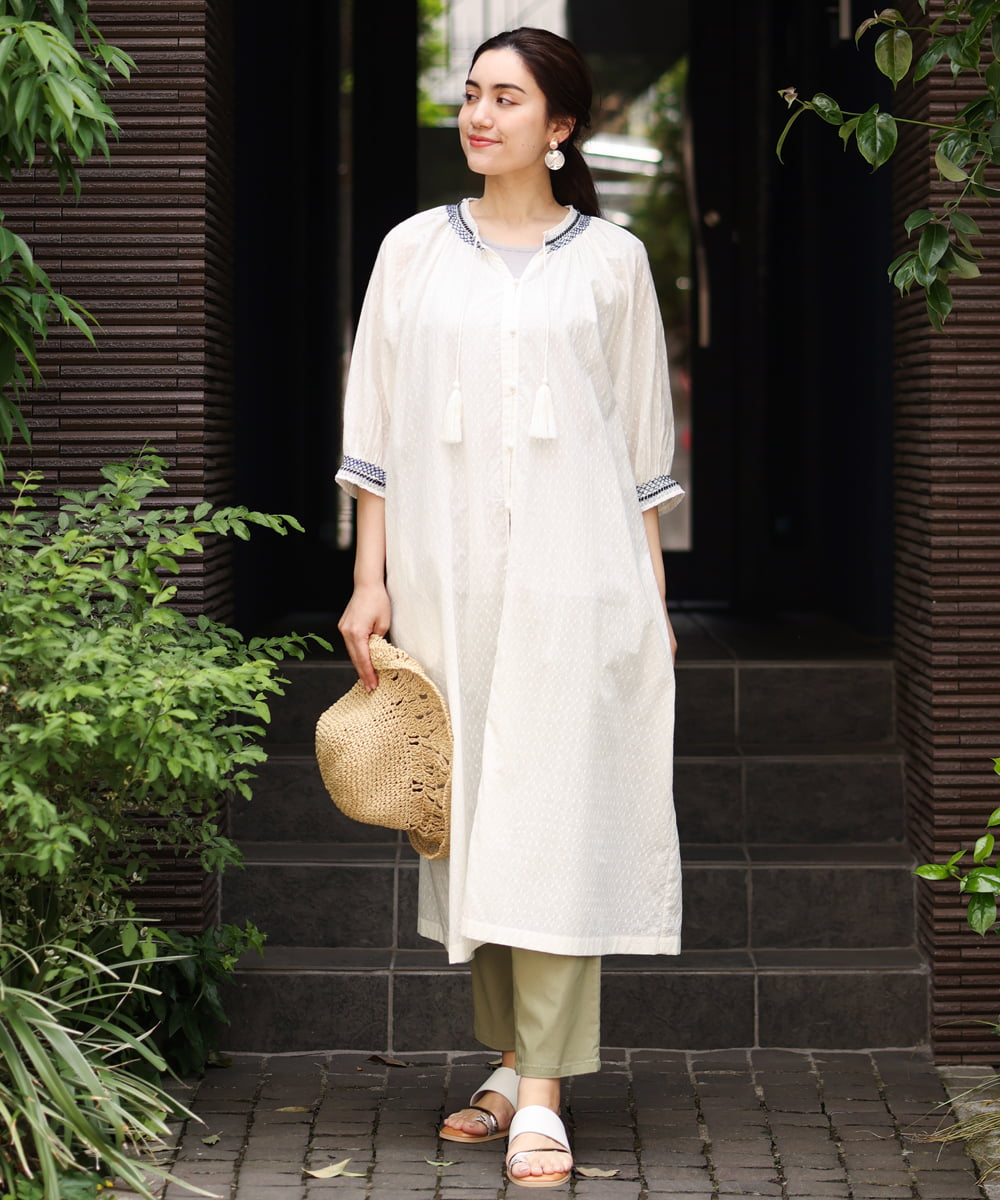 OLEHS32140 eur3(エウルキューブ) 【大きいサイズ】コットンドビー刺繍ワンピース ホワイト(90)