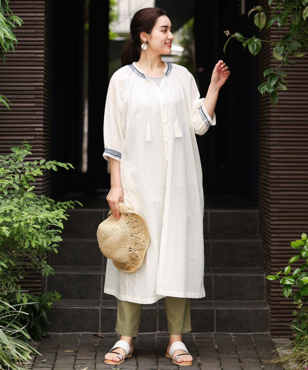 OLEHS32140 eur3(エウルキューブ) 【大きいサイズ】コットンドビー刺繍ワンピース ホワイト(90)