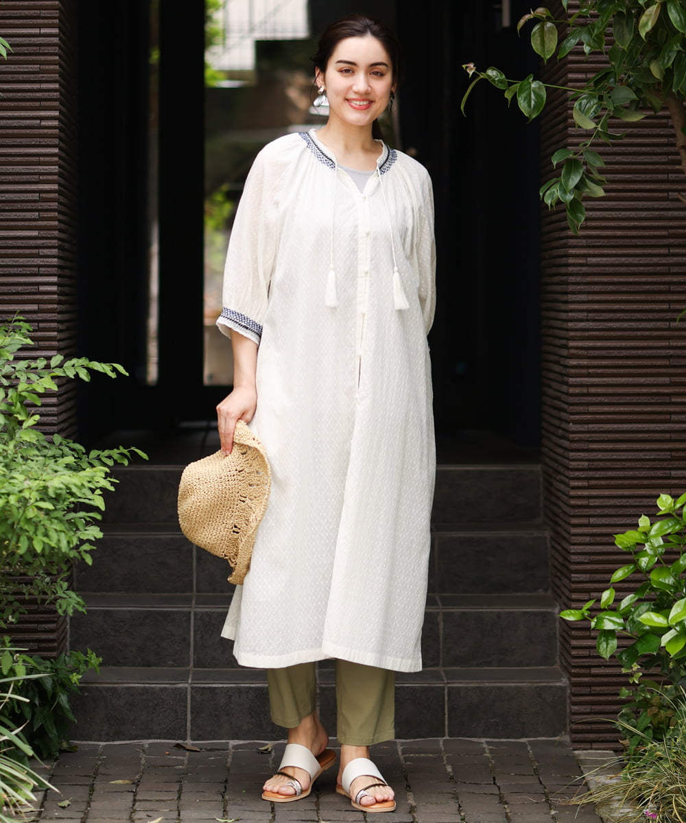 OLEHS32140 eur3(エウルキューブ) 【大きいサイズ】コットンドビー刺繍ワンピース ホワイト(90)