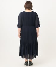 OLEIA42189 eur3(エウルキューブ) 【WEB先行販売】【大きいサイズ/11号サイズあり】プリーツワンピース ネイビー(57)