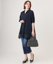 OLEID29099 eur3(エウルキューブ) 【WEB先行販売】【大きいサイズ/接触冷感】ヘムレースブラウスチュニック ネイビー