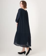 OLEID31189 eur3(エウルキューブ) 【大きいサイズ】プリーツワンピース ネイビー