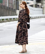 OLEJA11119 eur3(エウルキューブ) 【大きいサイズ/LAVEANGE×eur3】タックワンピース ダークブラウン(87)