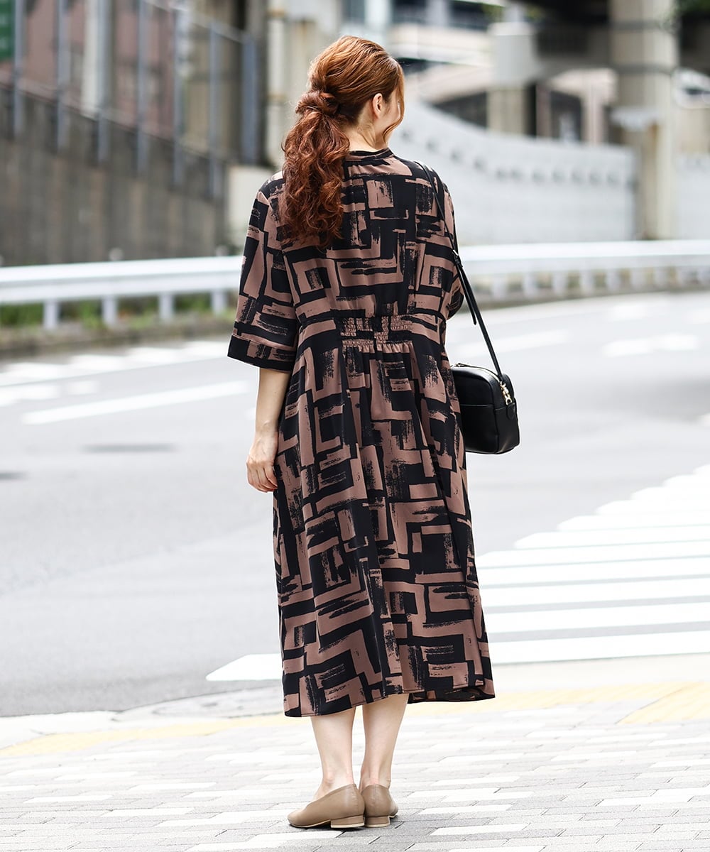 OLEJA11119 eur3(エウルキューブ) 【大きいサイズ/LAVEANGE×eur3】タックワンピース ダークブラウン(87)