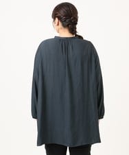 OLEKA05099 eur3(エウルキューブ) 【WEB先行販売】【大きいサイズ】サテンギャザーチュニック ネイビー(57)