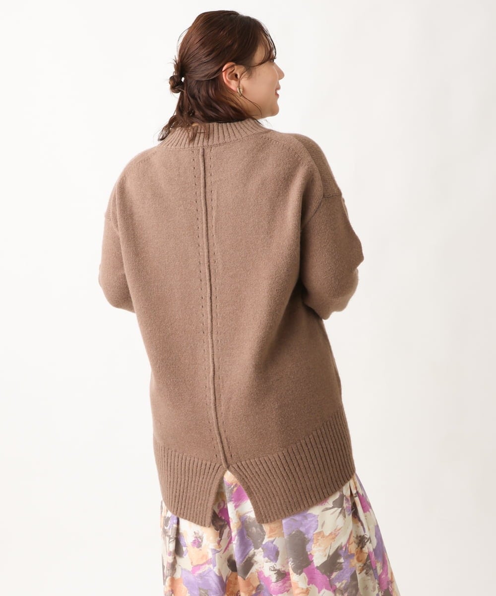 OLFAV06079 eur3(エウルキューブ) 【大きいサイズ/a.v.v×eur3】洗えるバックスリットニット モカ(84)