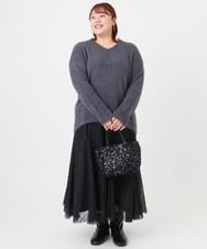 OLFBD19069 eur3(エウルキューブ) 【WEB先行販売】【大きいサイズ/a.v.v×eur3】フェザーヤーンVネックニット ダークグレー(93)