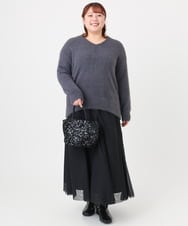 OLFBD19069 eur3(エウルキューブ) 【WEB先行販売】【大きいサイズ/a.v.v×eur3】フェザーヤーンVネックニット ダークグレー(93)