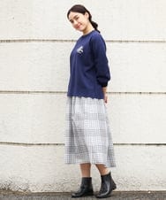 OLFCS02090 eur3(エウルキューブ) 【大きいサイズ】ブローチ風刺繍ニット ネイビー(57)