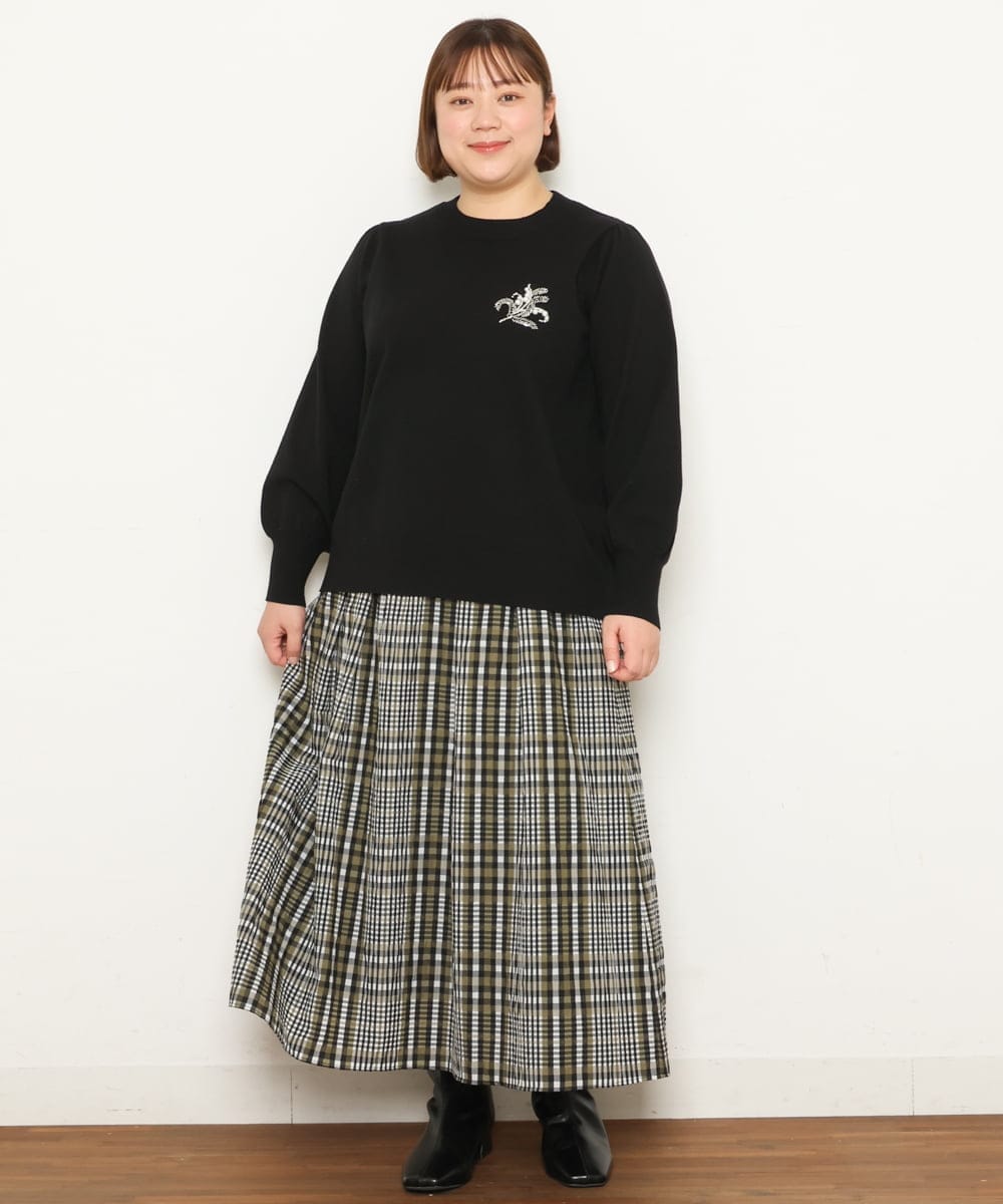OLFCS02090 eur3(エウルキューブ) 【大きいサイズ】ブローチ風刺繍ニット ブラック(94)