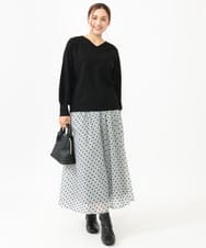 OLFLV12069 eur3(エウルキューブ) 【大きいサイズ】Vネックパフスリーブニット ブラック(94)
