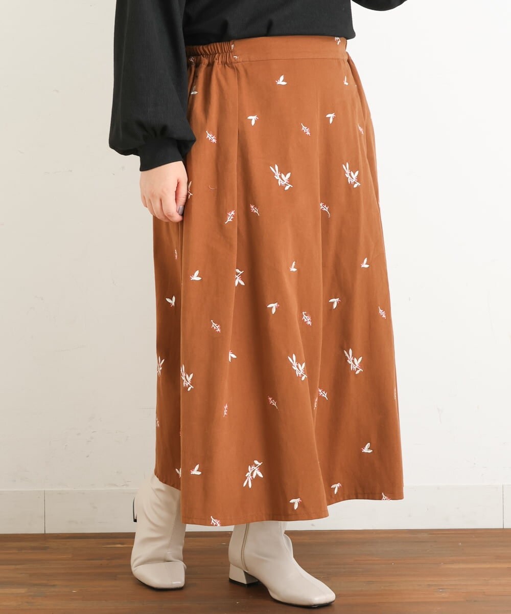 OLHAS15110 eur3(エウルキューブ) 【大きいサイズ/soso×eur3】リーフ刺繍スカート モカ(84)
