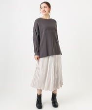 OLHBD10089 eur3(エウルキューブ) 【WEB先行販売】【大きいサイズ/a.v.v×eur3】フェイクスエードプリーツスカート アイボリー(80)