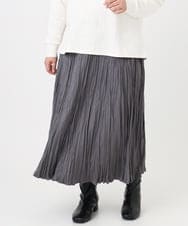 OLHBD10089 eur3(エウルキューブ) 【WEB先行販売】【大きいサイズ/a.v.v×eur3】フェイクスエードプリーツスカート ダークグレー(93)