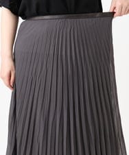 OLHHA10089 eur3(エウルキューブ) 【WEB先行販売】【大きいサイズ/a.v.v×eur3】ランダムプリーツスカート ダークグレー(93)