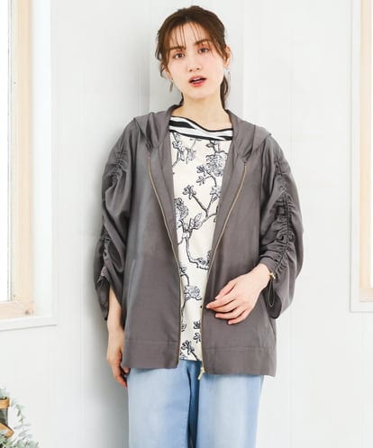 OLJFD10159 eur3 【大きいサイズ】フーディ―ギャザーブルゾン