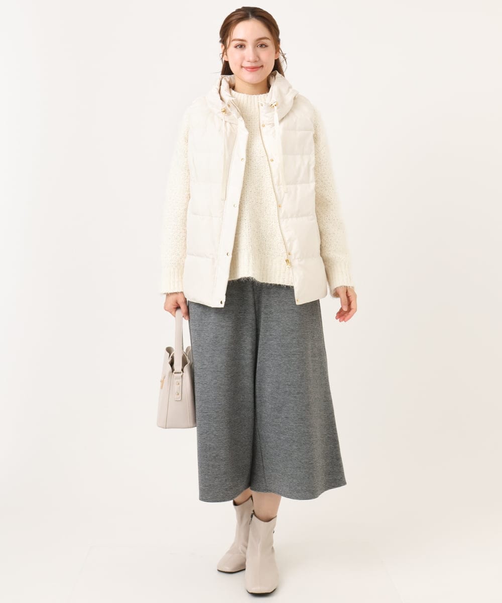 OLJKA02239 eur3(エウルキューブ) 【大きいサイズ】フーディー風ダウンベスト アイボリー(80)