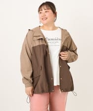 OLJKD07189 eur3(エウルキューブ) 【WEB先行販売】【大きいサイズ】バイカラーマウンテンパーカー モカ