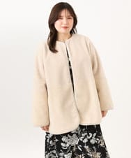 OLJLD05239 eur3(エウルキューブ) 【WEB先行販売】【大きいサイズ/リバーシブル】ノーカラーフェイクムートンコート グレージュ